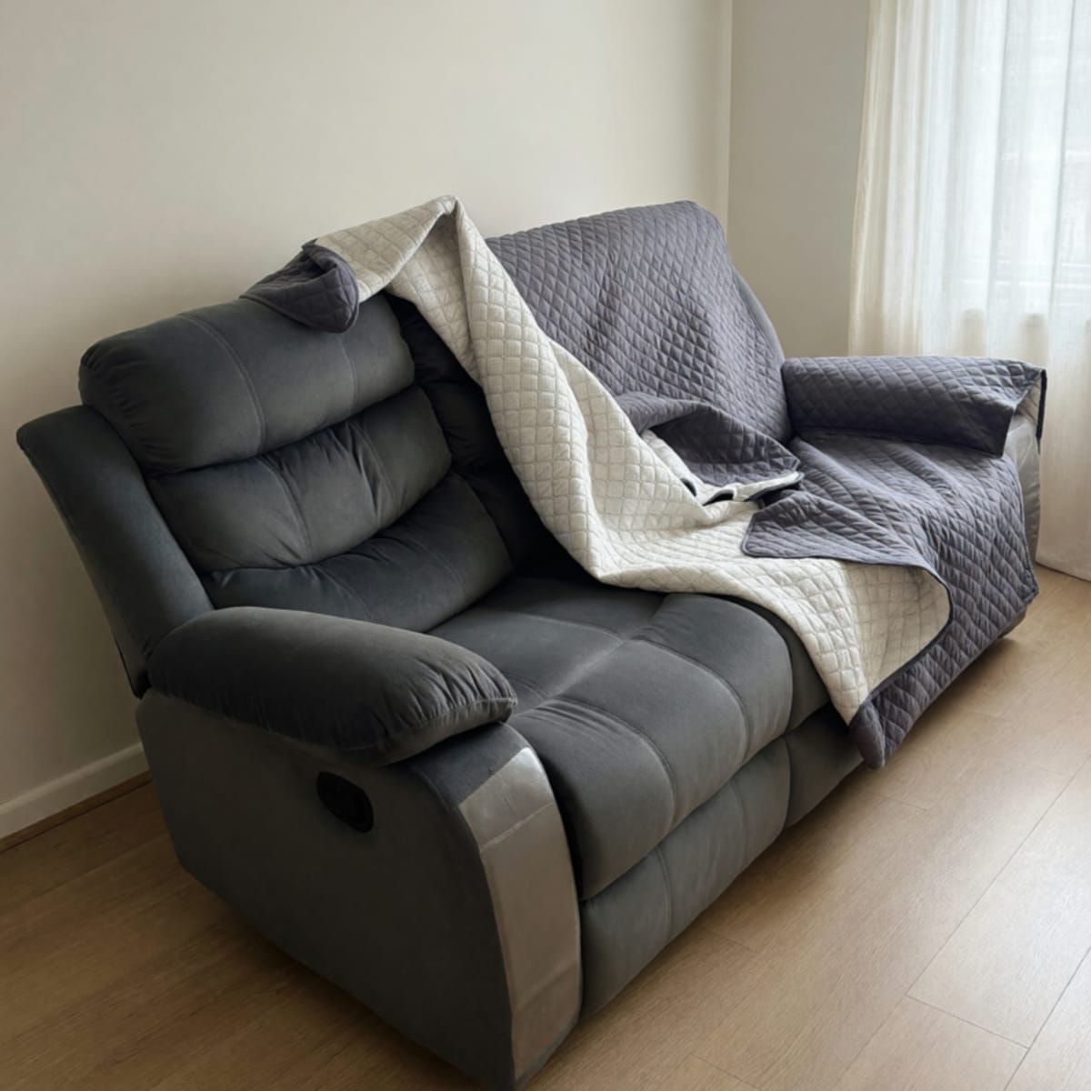 Blue Fabric Recliner Sofa & Loveseat Set – Like New, 4 Recliners – Bronx, NY