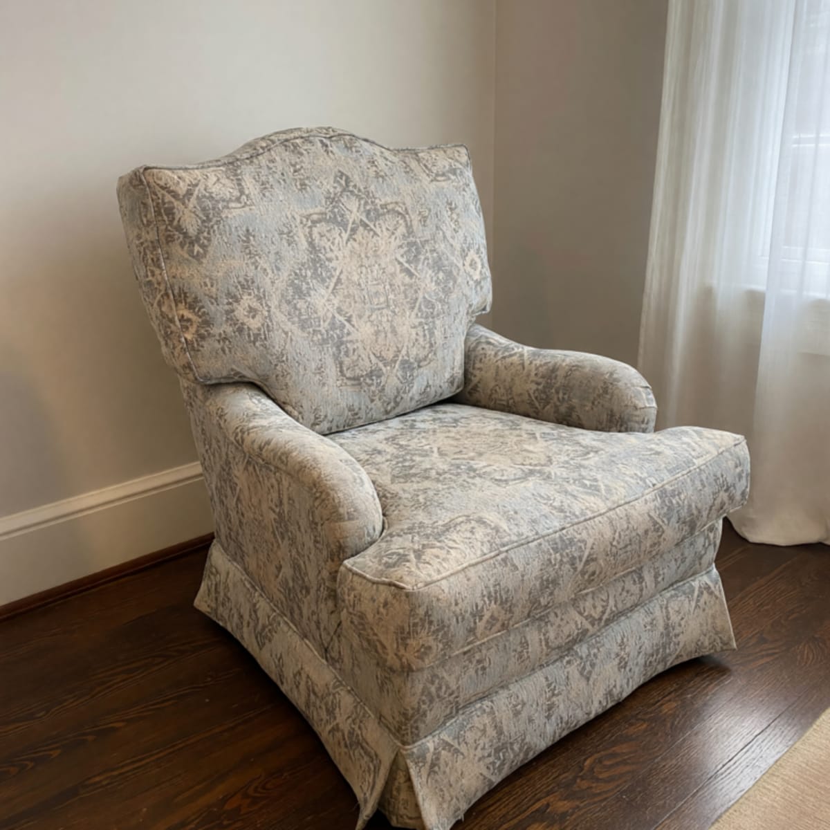 Lee Industries Swivel Armchair – Like New, Aqua Wool Blend – Washington, DC