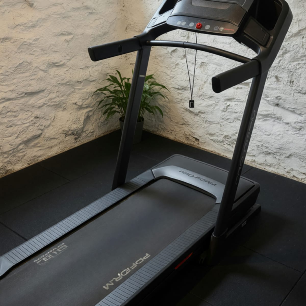 2025 ProForm Carbon TL Folding Treadmill – Good Condition, 10% Incline – Kansas City, MO