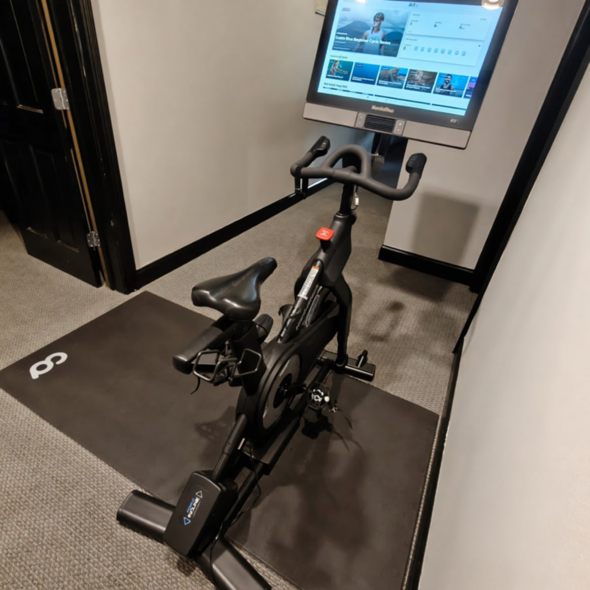 2021 NordicTrack S27i Studio Cycle – Like New, 27in Screen – Mableton, GA