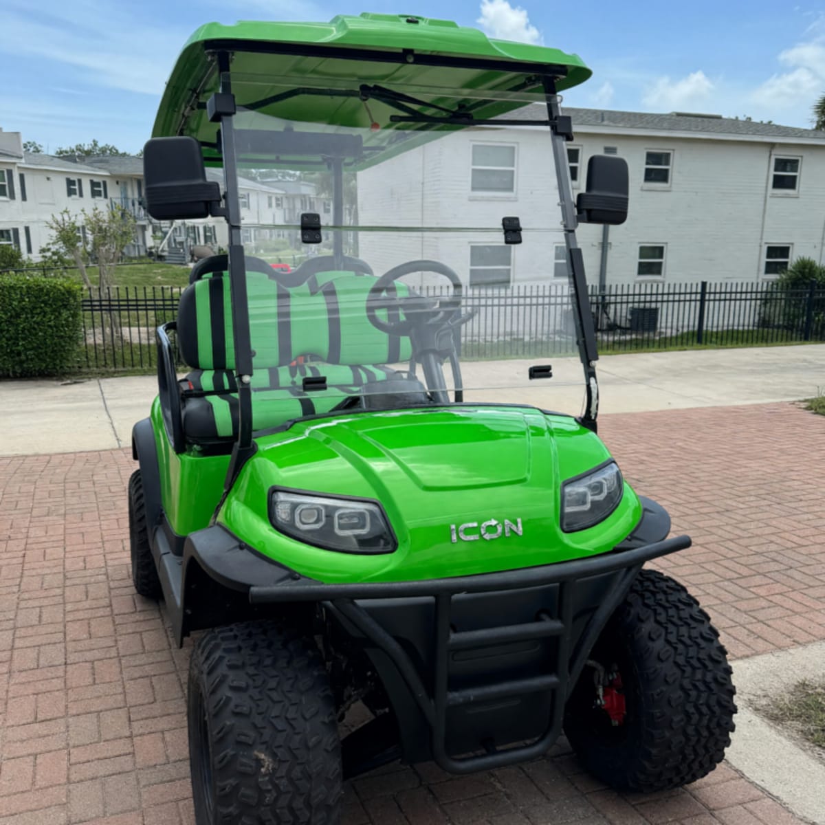 2024 Icon EV 60L Golf Cart – Like New, 6 Seats, 1350 Miles – Atlantic Beach, FL