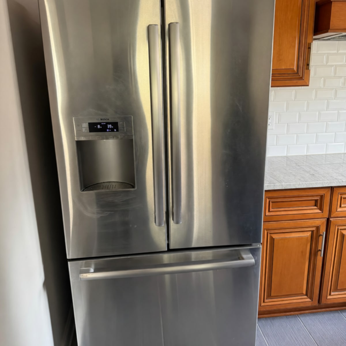 BOSCH Side-by-Side Refrigerator – Good Condition, Stainless Steel – Niles, IL