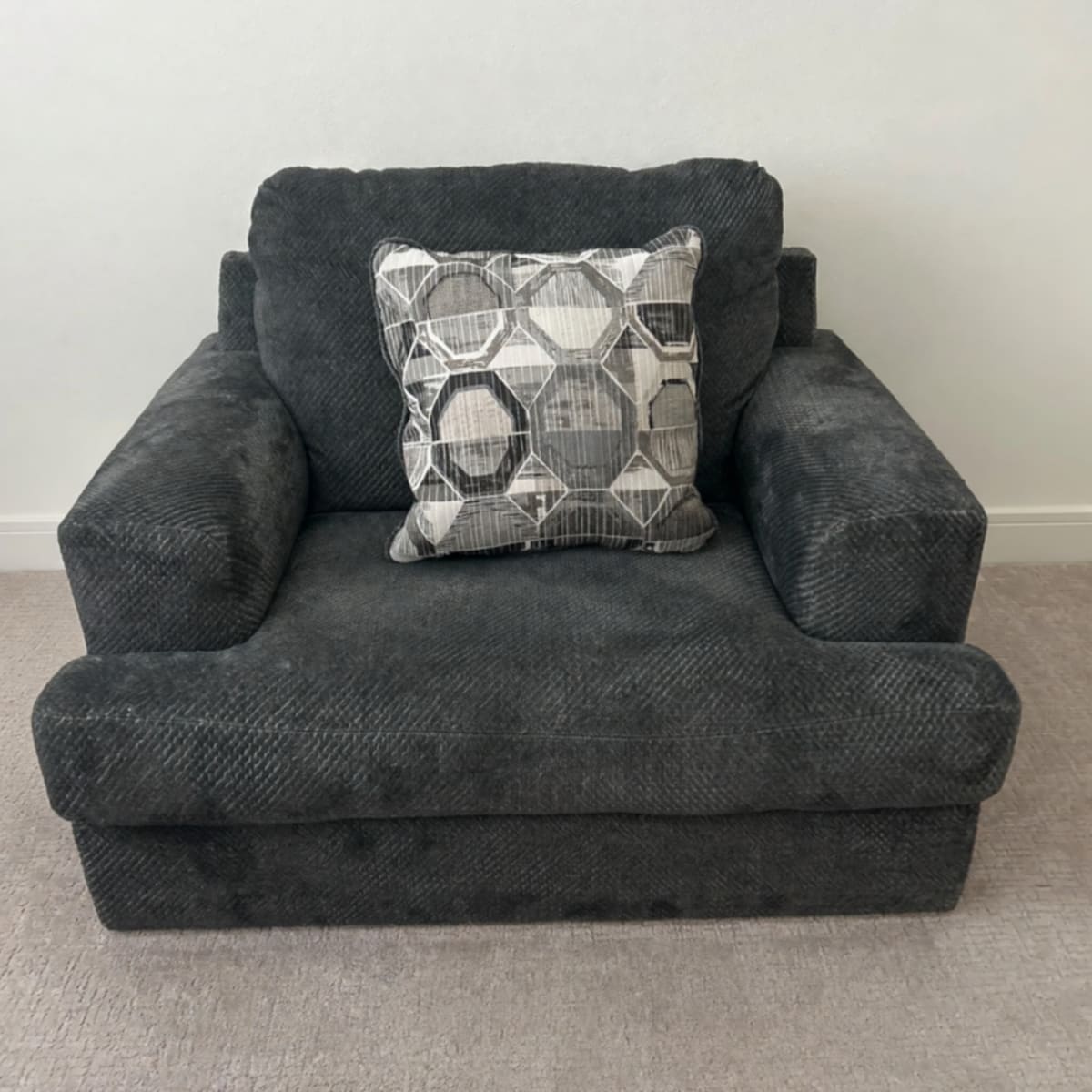 Ashley Furniture Grey Fabric Couch – Like New, Modern Style – Kissimmee, FL