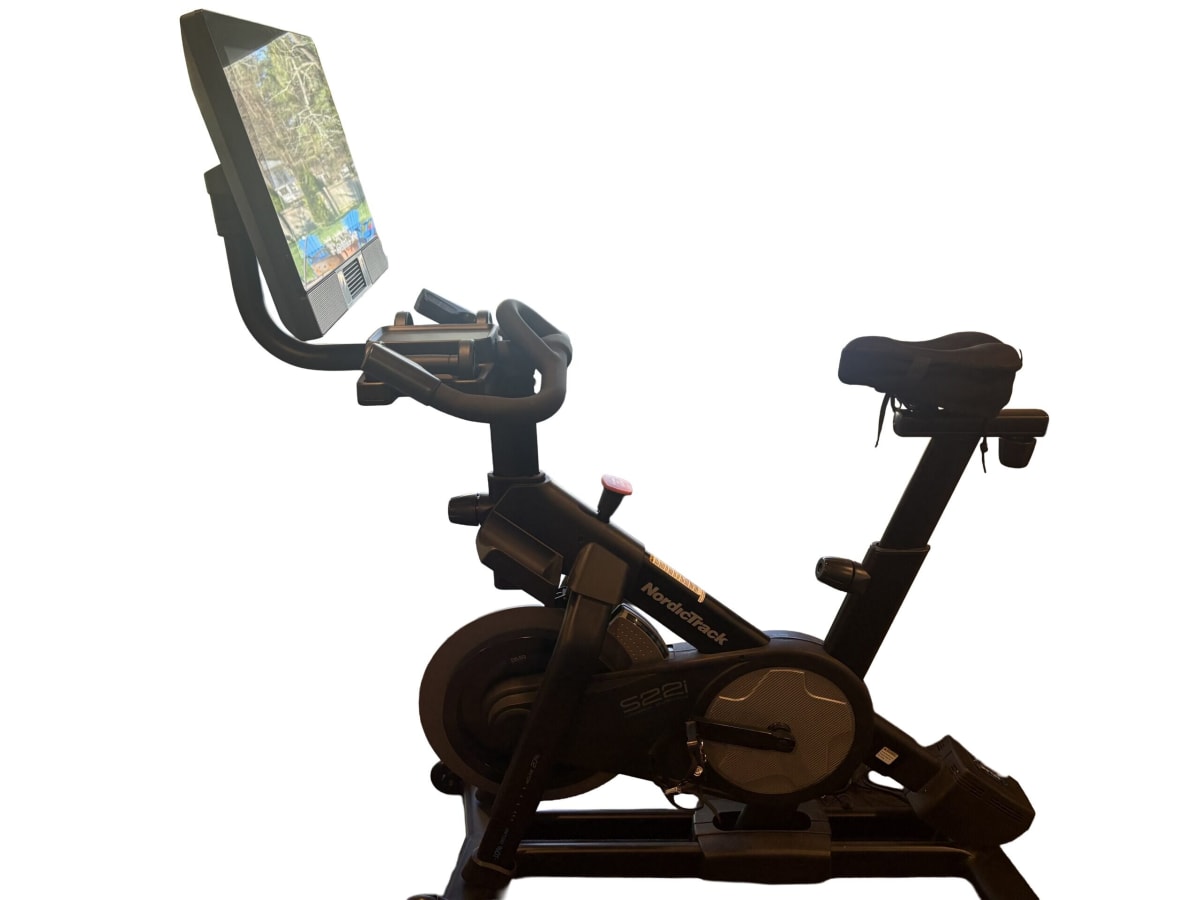 2023 NordicTrack S22i Studio Cycle – Like New, 22in Screen – Davidsonville, MD