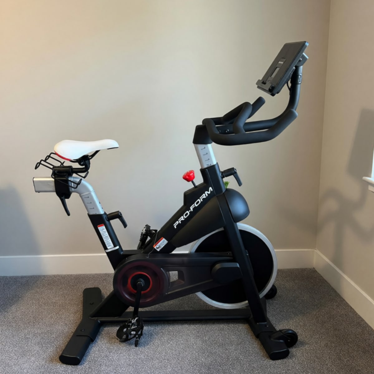 2023 Horizon EX-90 Elliptical – Like New Condition, Digital Display – Addison, IL