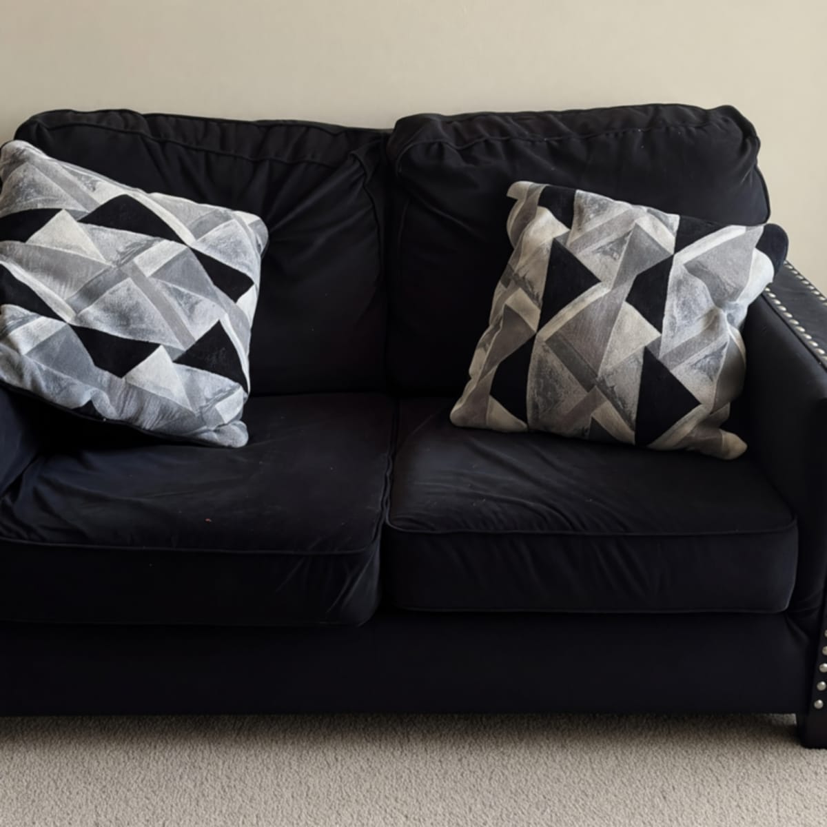 Black Fabric Couch – Like New Condition – Brooklyn, NY