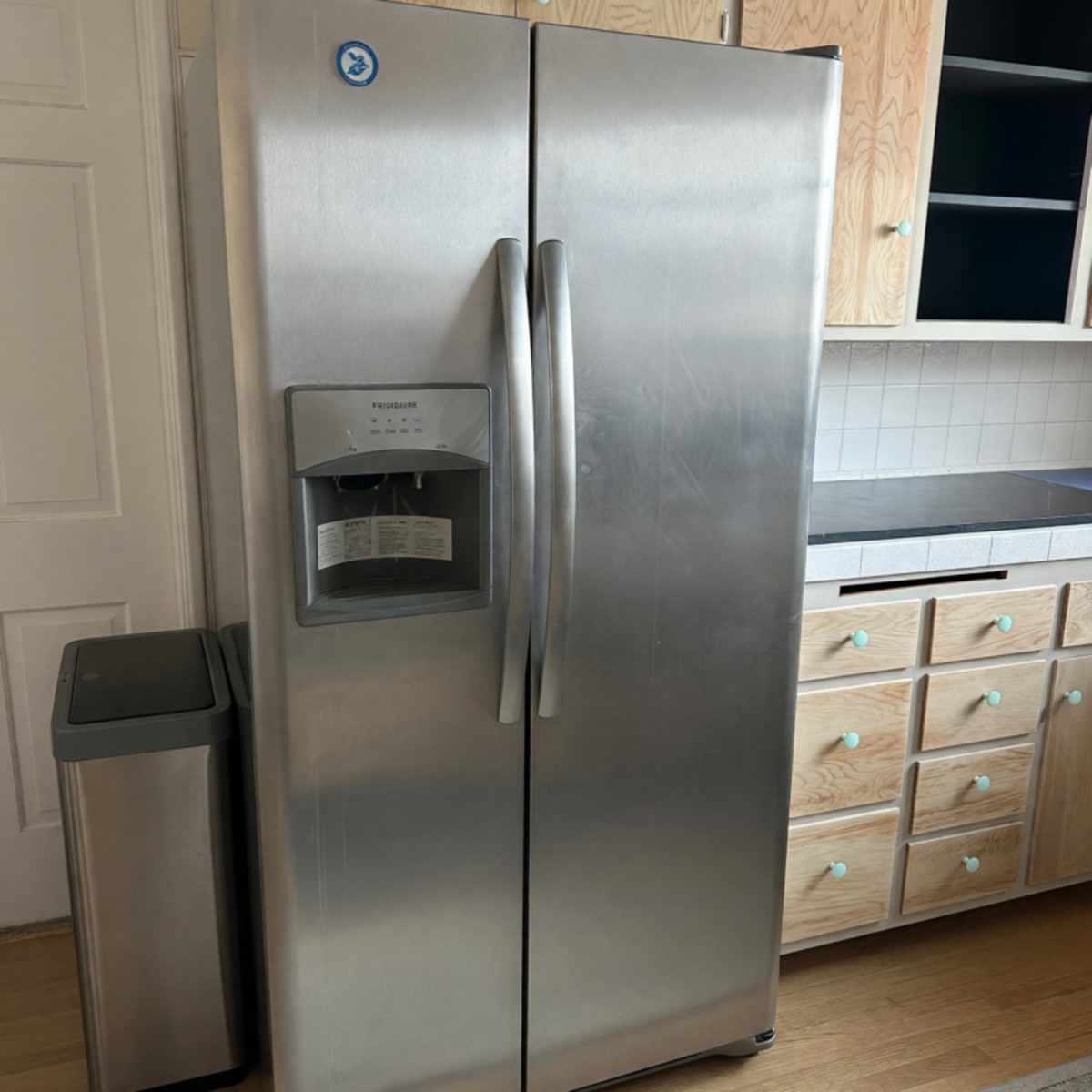 2018 Frigidaire Side-by-Side Refrigerator FFSS2615TS0 – Good Condition – Alhambra, CA