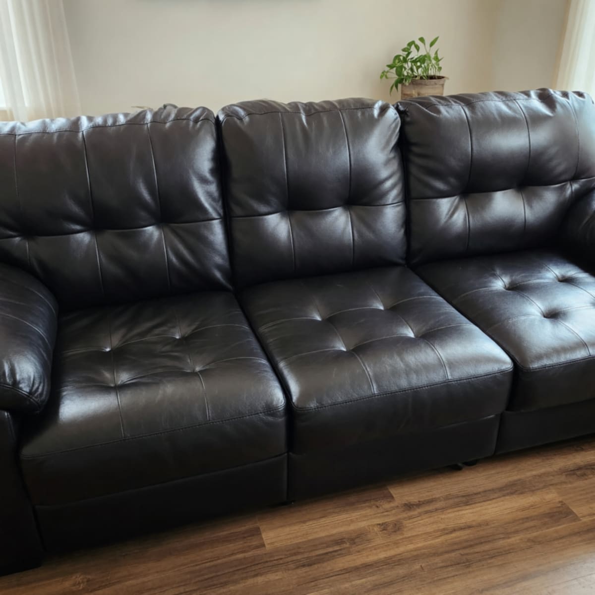 Slightly Used Couch – Good Condition, Comfortable Fabric – Los Angeles, CA