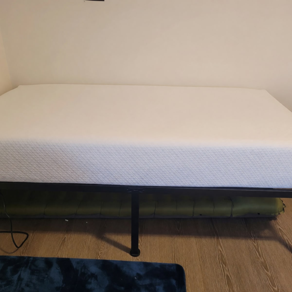 Rolanstar Twin Memory Foam Mattress – Like New, Medium Firmness – Bennett, CO