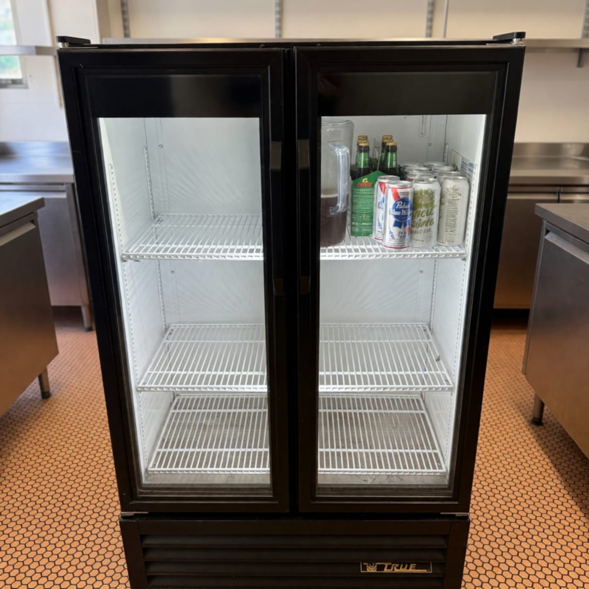 2018 True T-9 GSM-36L-LD Double Door Refrigerator – Good Condition – Chicago, IL
