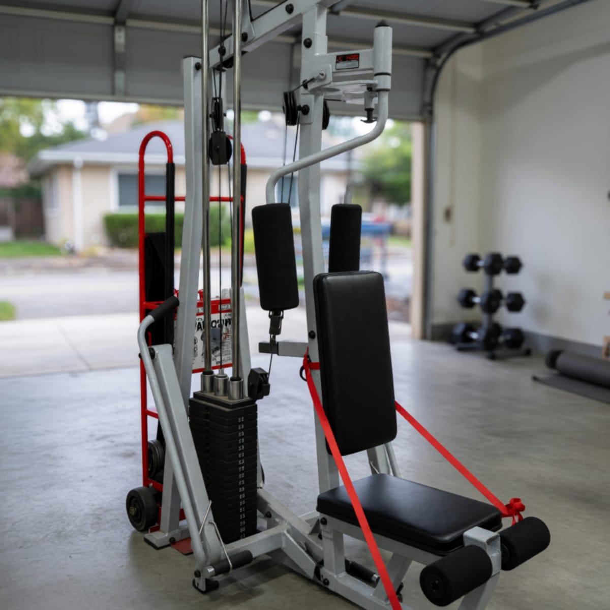 Hoist V4 Gym Equipment – Like New, 200 Lbs Capacity – Bakersfield, CA