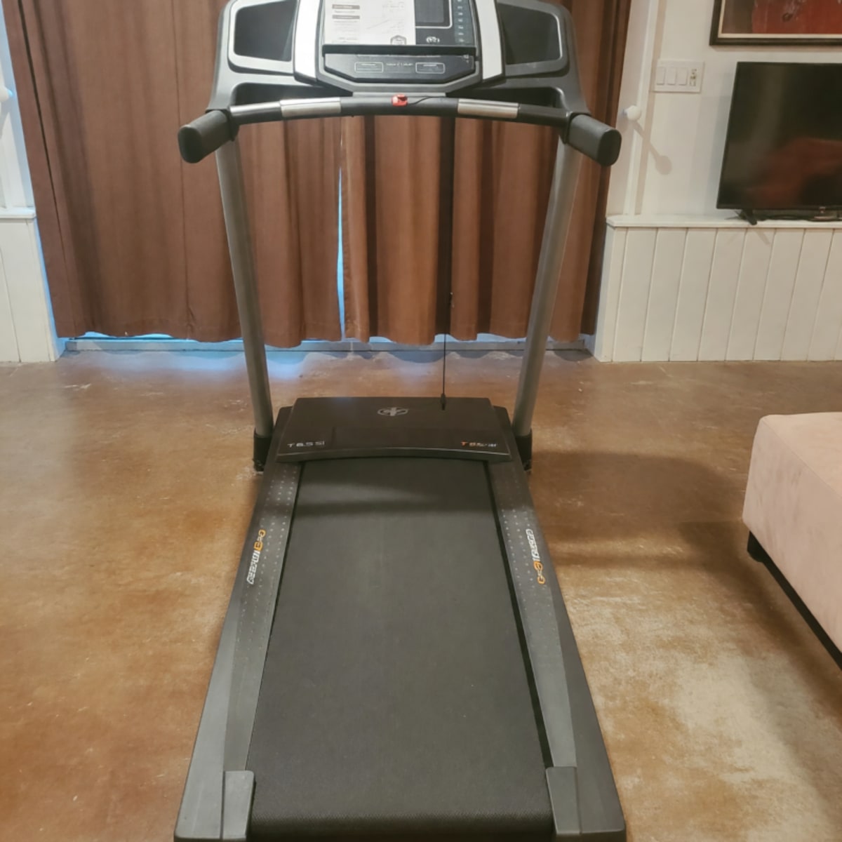 NordicTrack T 6.5 Si Treadmill – Like New, 10 MPH, 10% Incline – Asheville, NC