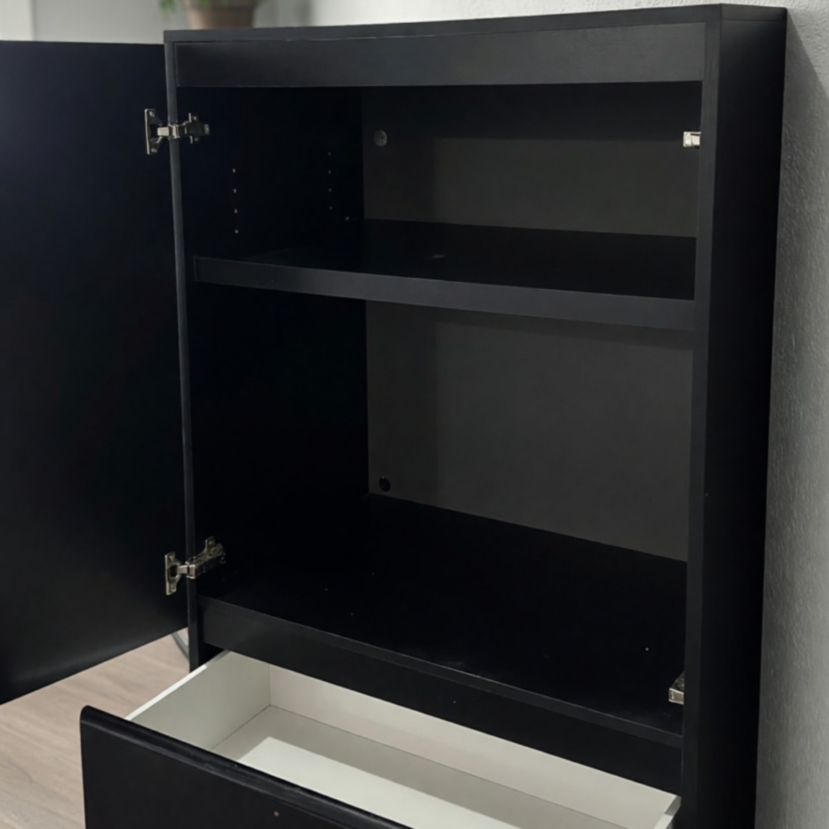 Black Wooden Furniture Piece – Like New Condition – Edmond, OK