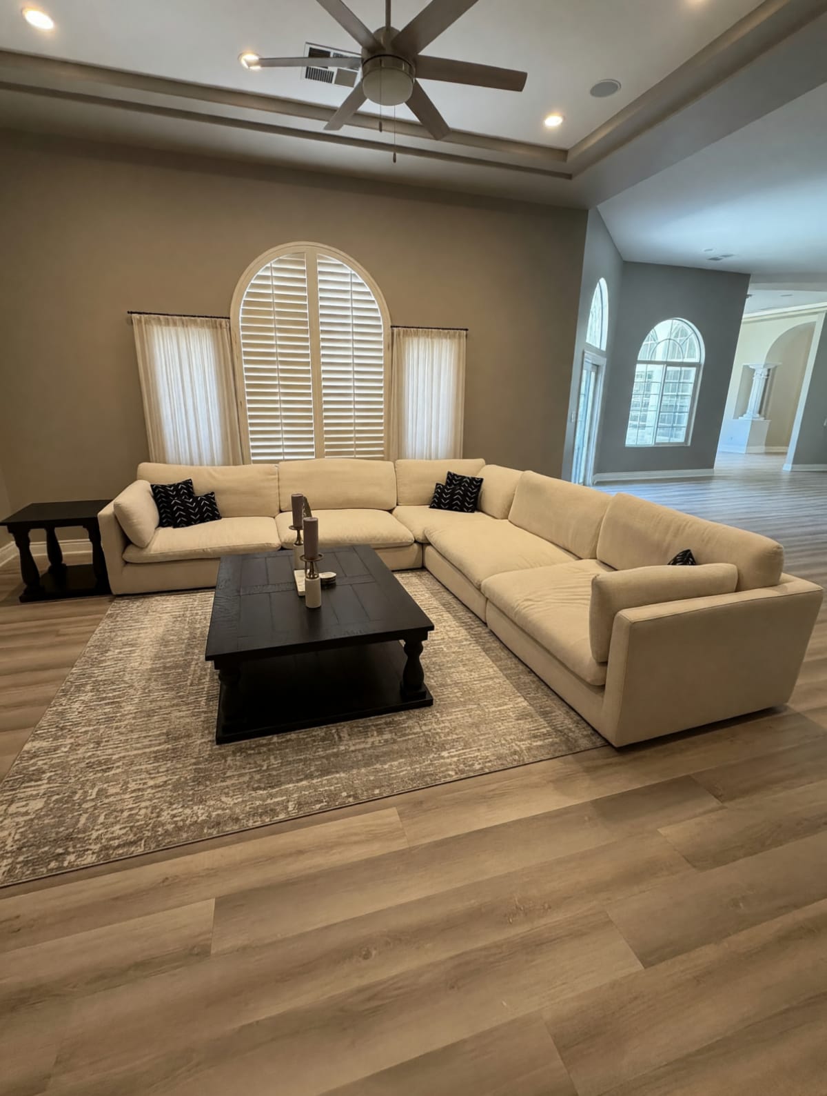 Ashley Cream L-Shaped Sectional Sofa – Like New, 5 Pieces – Bakersfield, CA