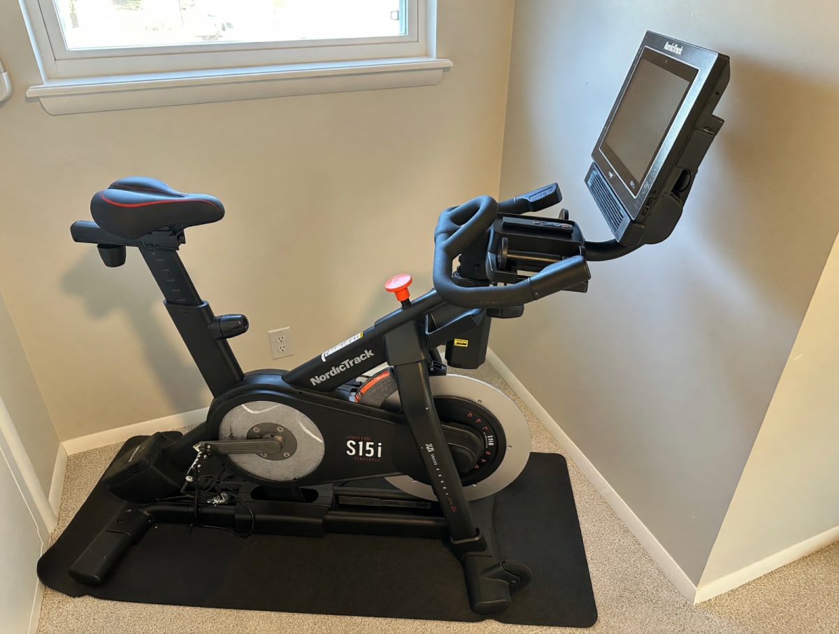 NordicTrack S15i Studio Bike – Like New, iFit Compatible – Tulsa, OK