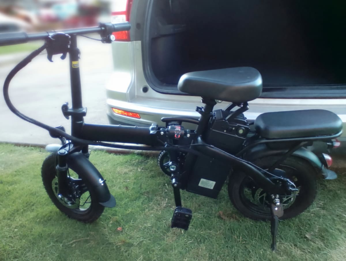 Lelekuai 1200W Folding E-Bike – Like New, 19-Mile Range – Oklahoma City, OK