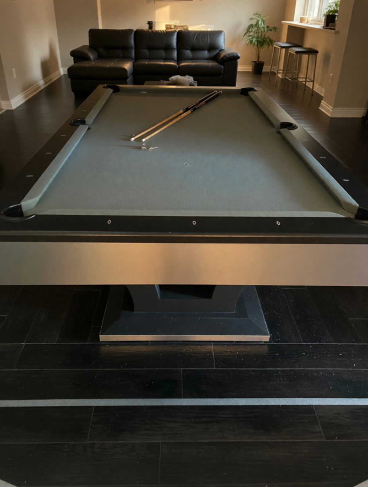 Olehausen Luxor 8ft Pool Table – Like New, Slate Surface – Terre Haute, IN
