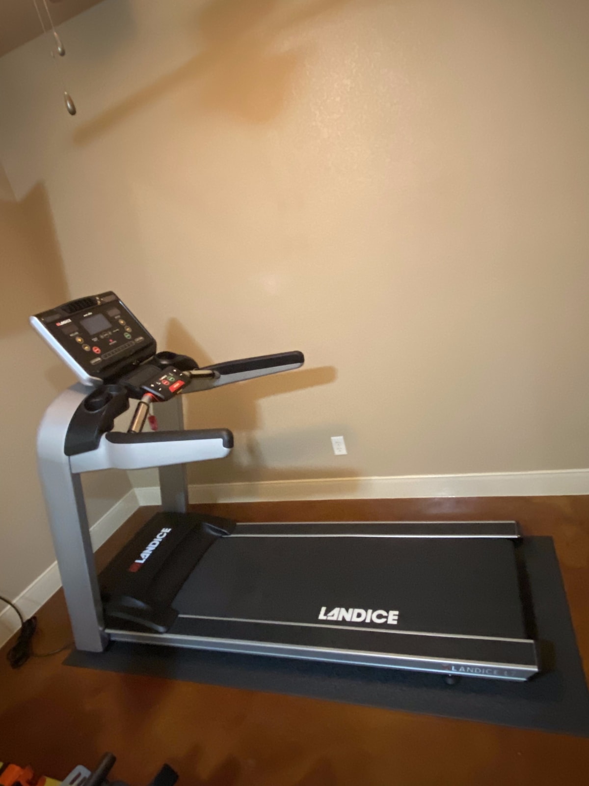 2018 Landice L7 Treadmill – Like New, 135 Hours – New Braunfels, TX