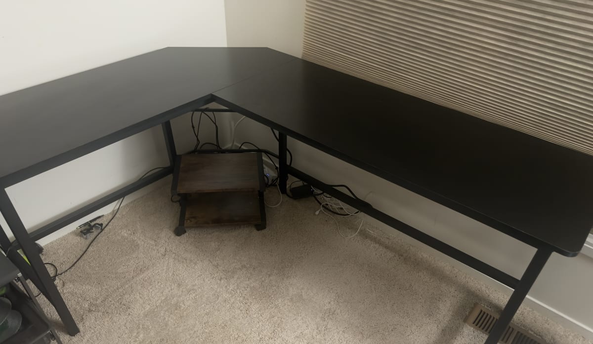 Best Office L-Shaped Desk – Good Condition, Black Metal Frame – Potomac, MD