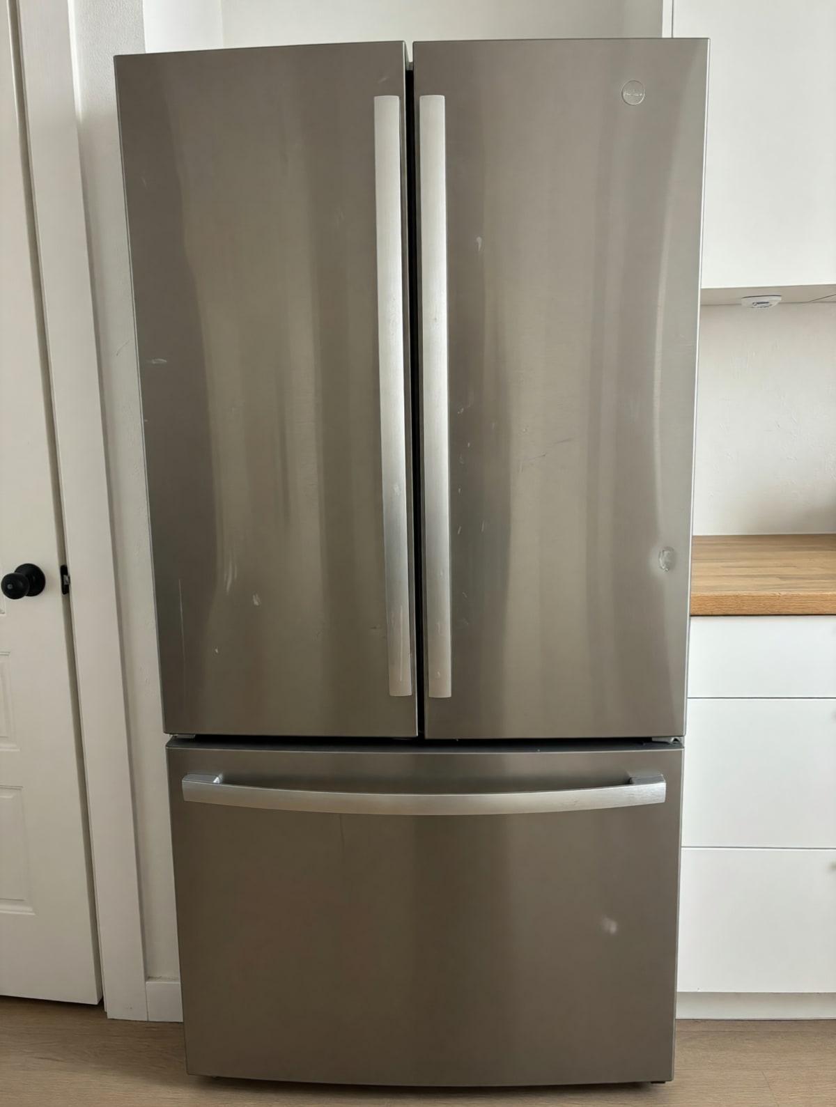 2025 GE GNE27JYMFS French Door Refrigerator – Like New, 27 Cu Ft – Venus, TX
