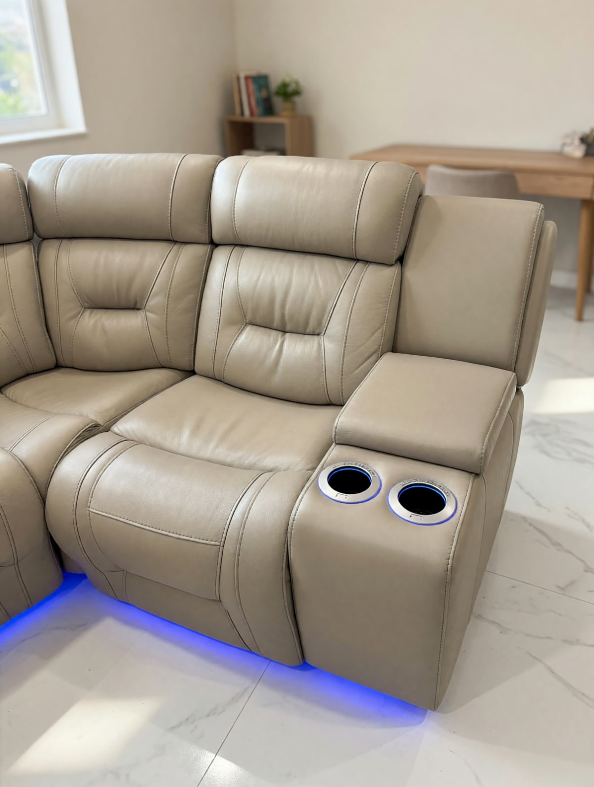 Brunswick Light Gray Leather Sectional – Good Condition, 3 Sections with LED Cupholders – Hialeah, FL