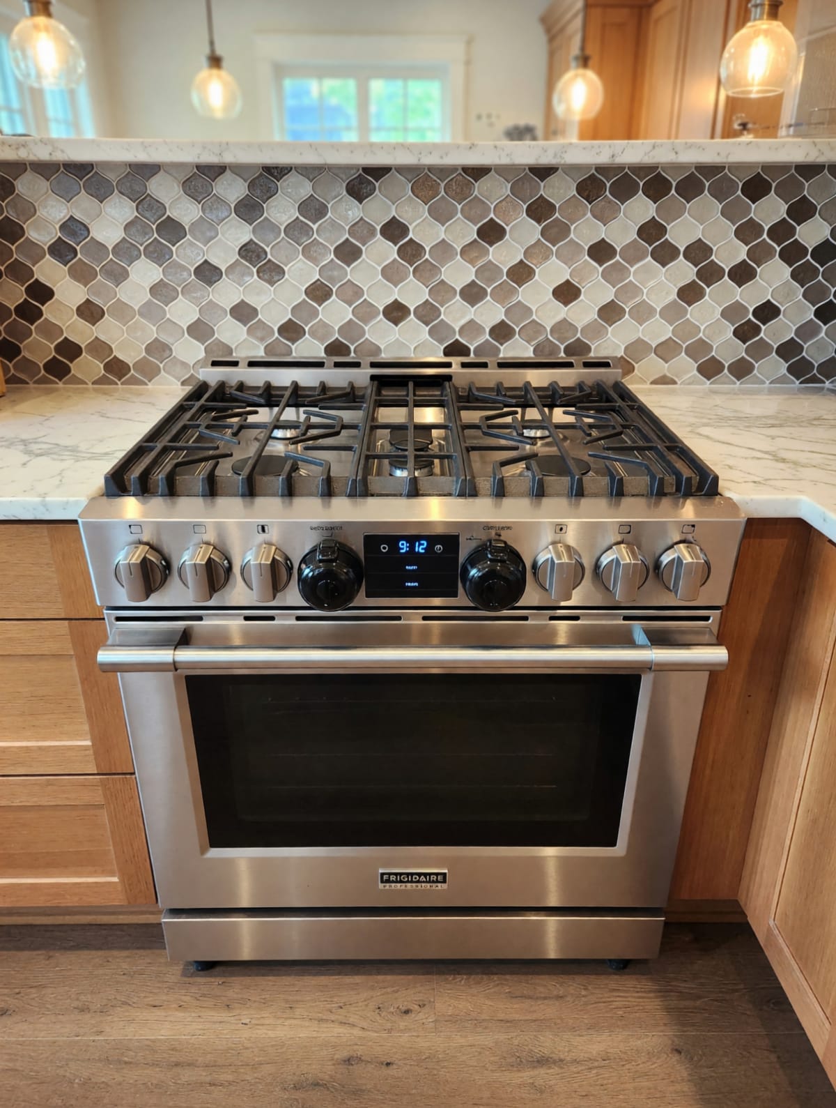 Frigidaire Professional 30 Inch Gas Range – Like New, 5 Burners – Fort Mill, SC