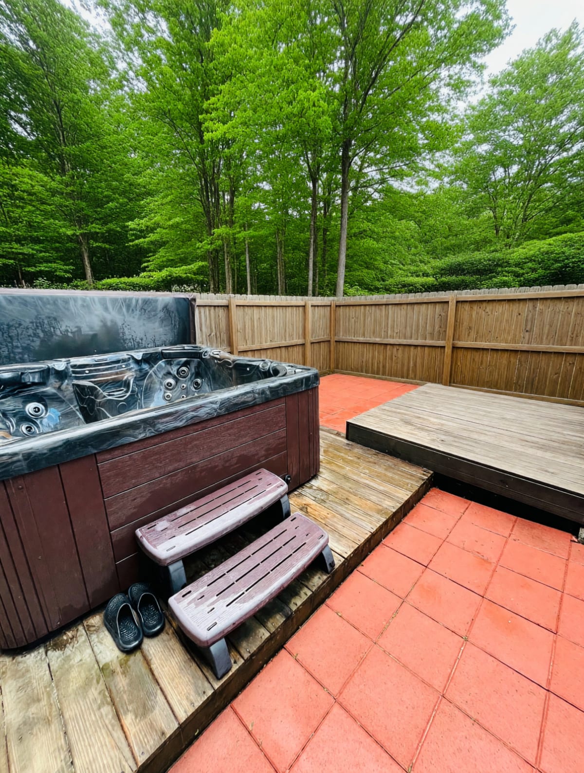 2018 Four Winds Bahama Hot Tub – Good Condition, 6-Person with Cover – Raleigh, NC