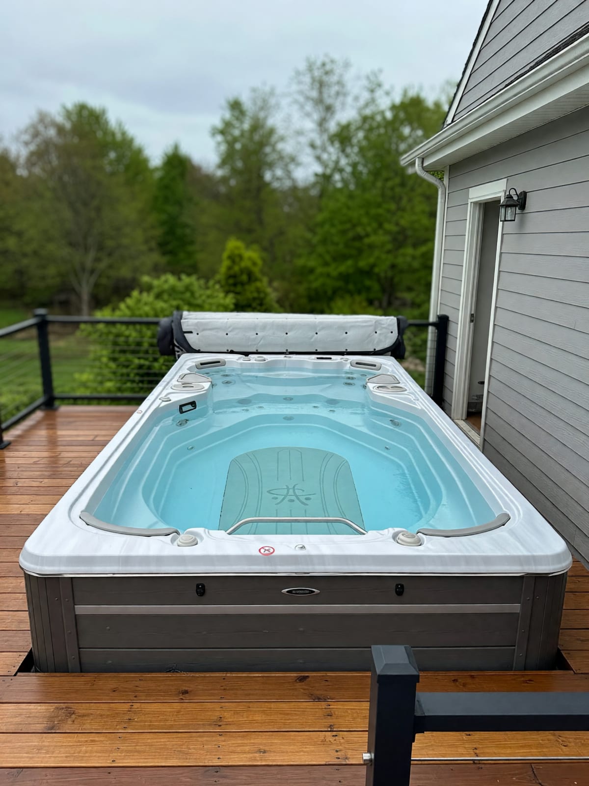 Hydropool AquaSport 14 AX in Like New Condition