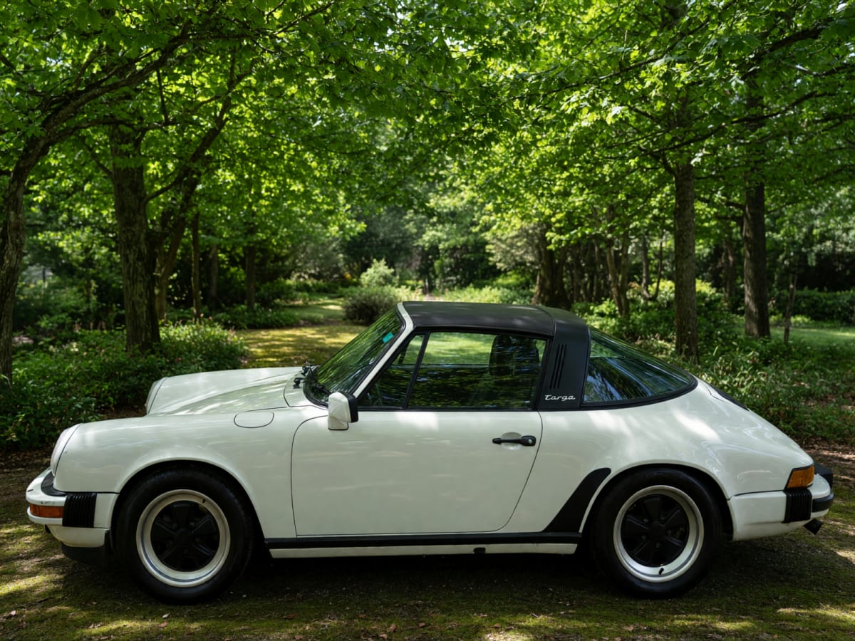 1985 Porsche 911 Targa Coupe 2D
