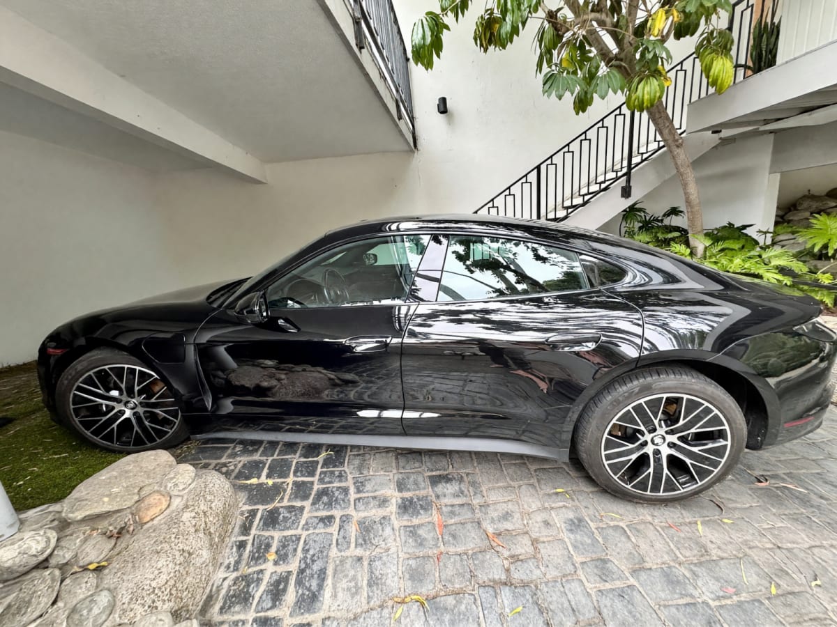 2021 Porsche Taycan in Excellent Condition