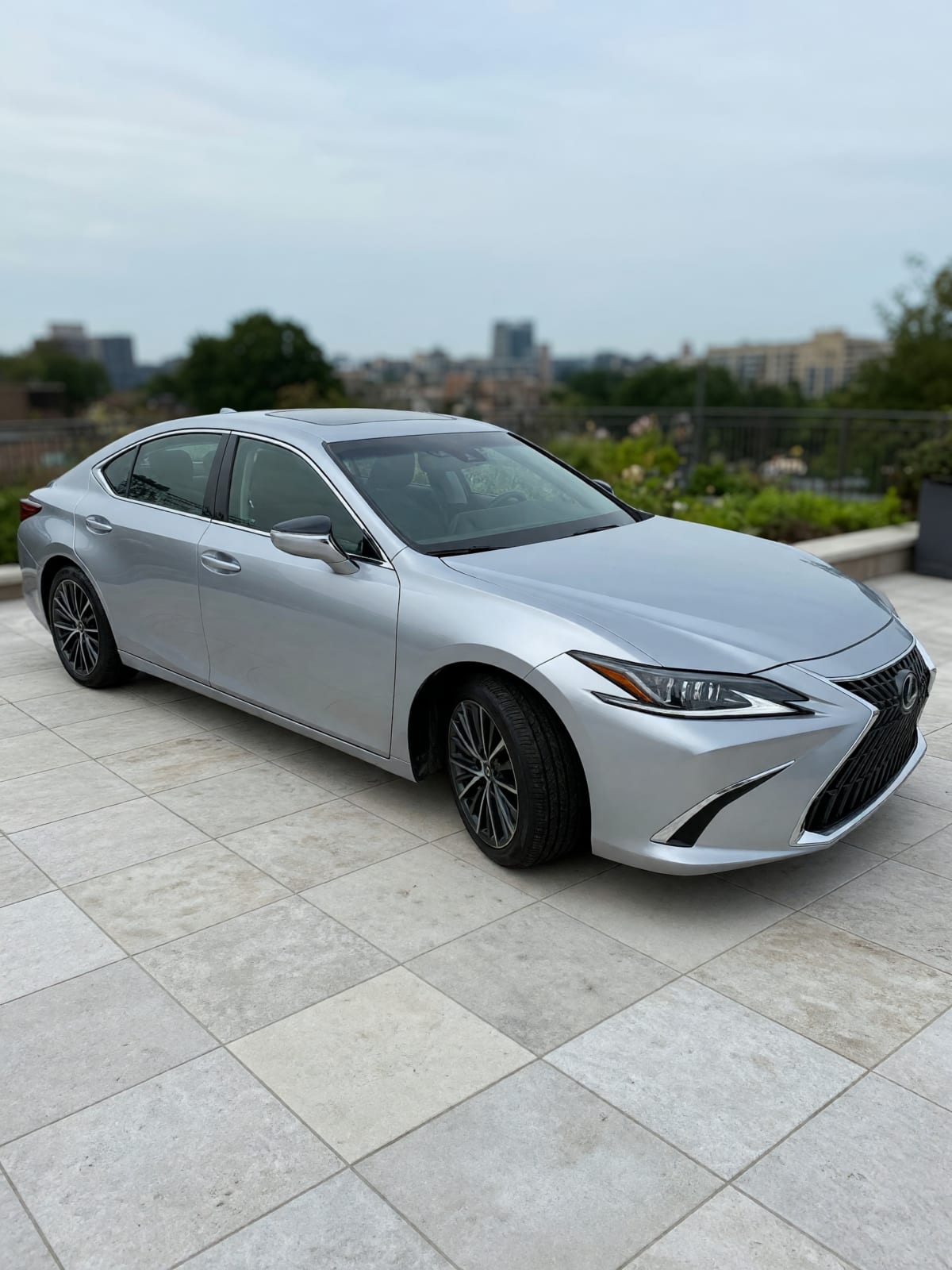 2024 Lexus ES 350 Sedan 4D in Excellent Condition