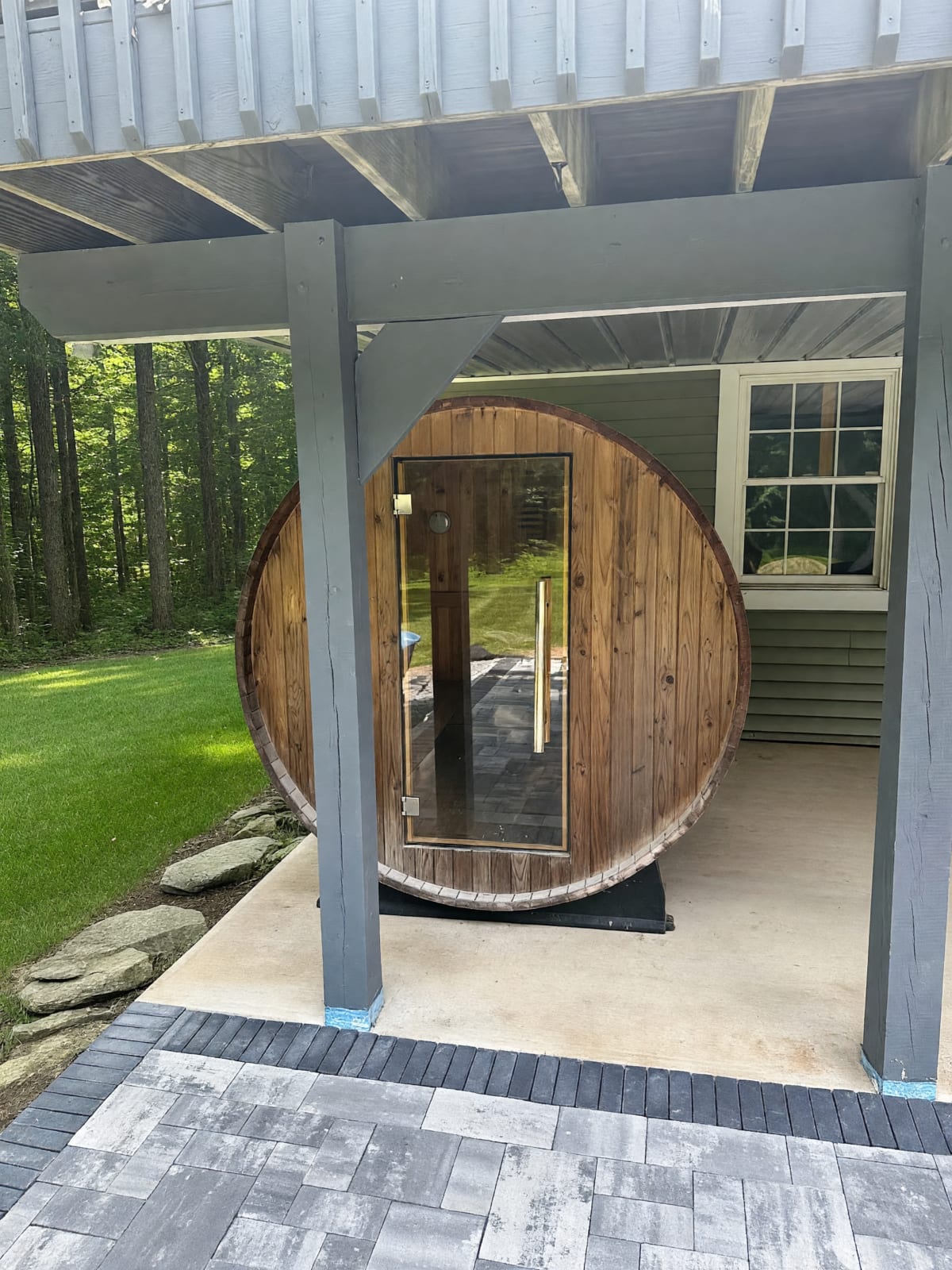 Barrel Sauna in Good Condition