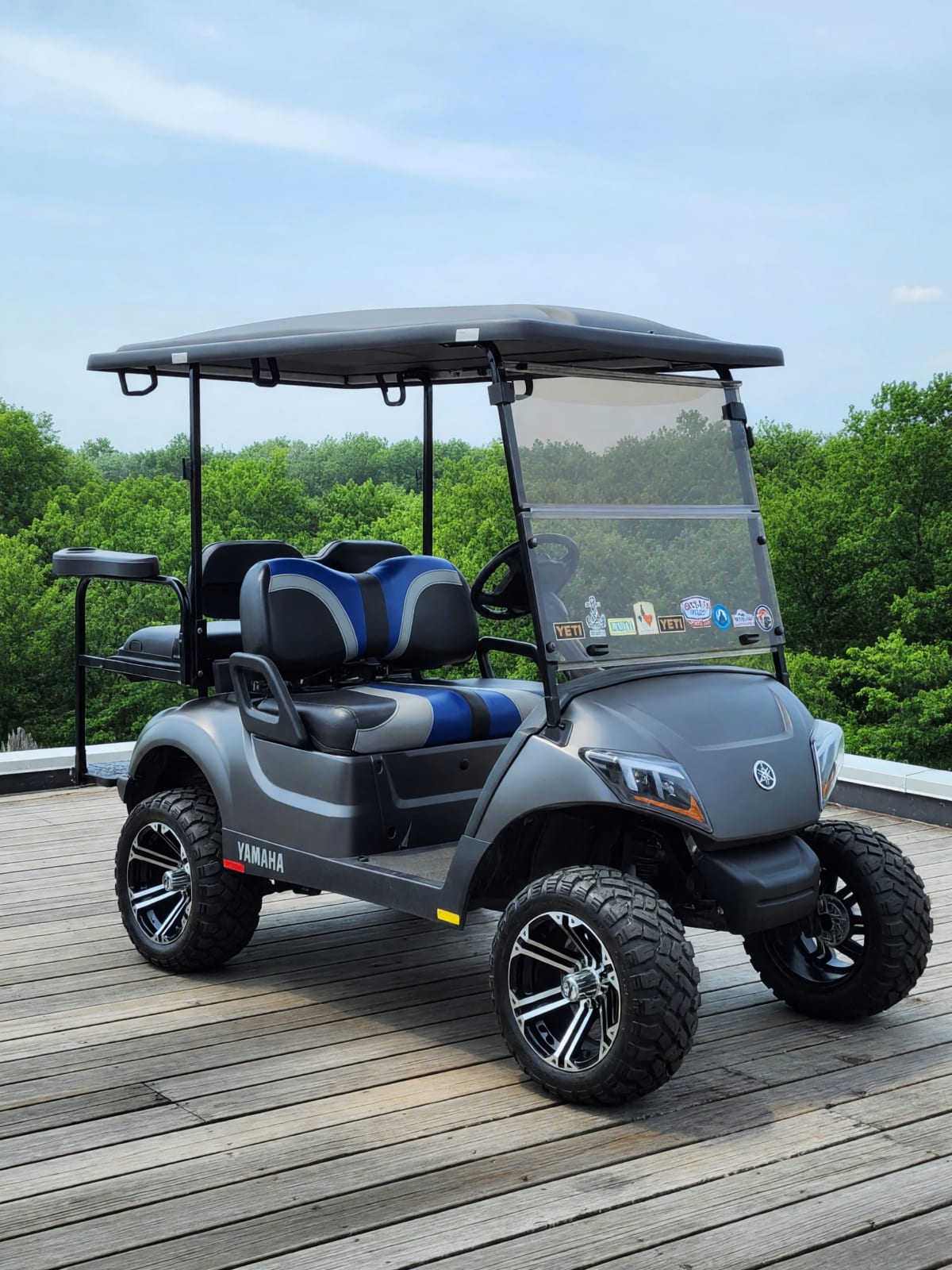 2017 Yamaha Gas Golf Cart in Good Condition