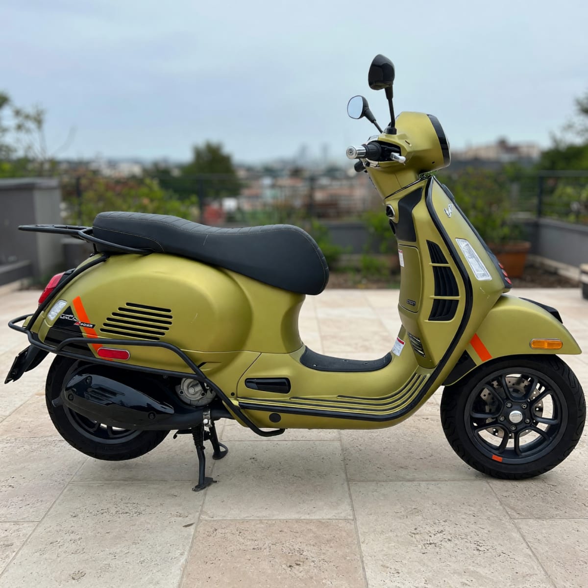 2023 Vespa GTS Super 300 Sport