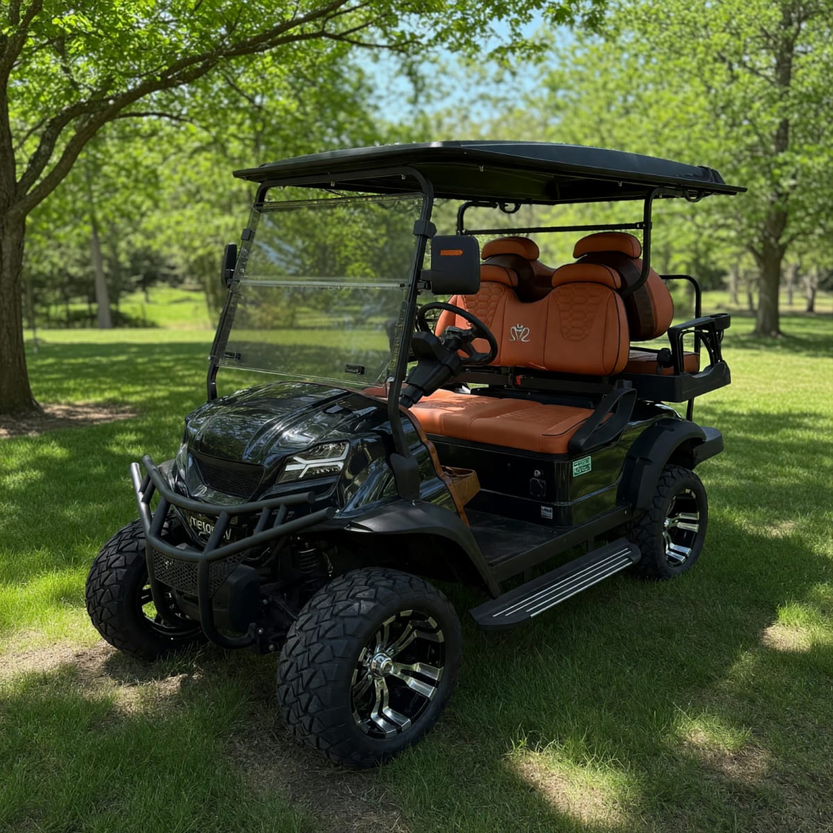 Venom Electric Golf Cart 4 Seater in Like New Condition