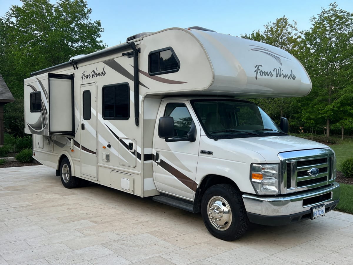 2017 Thor Four Winds 24F