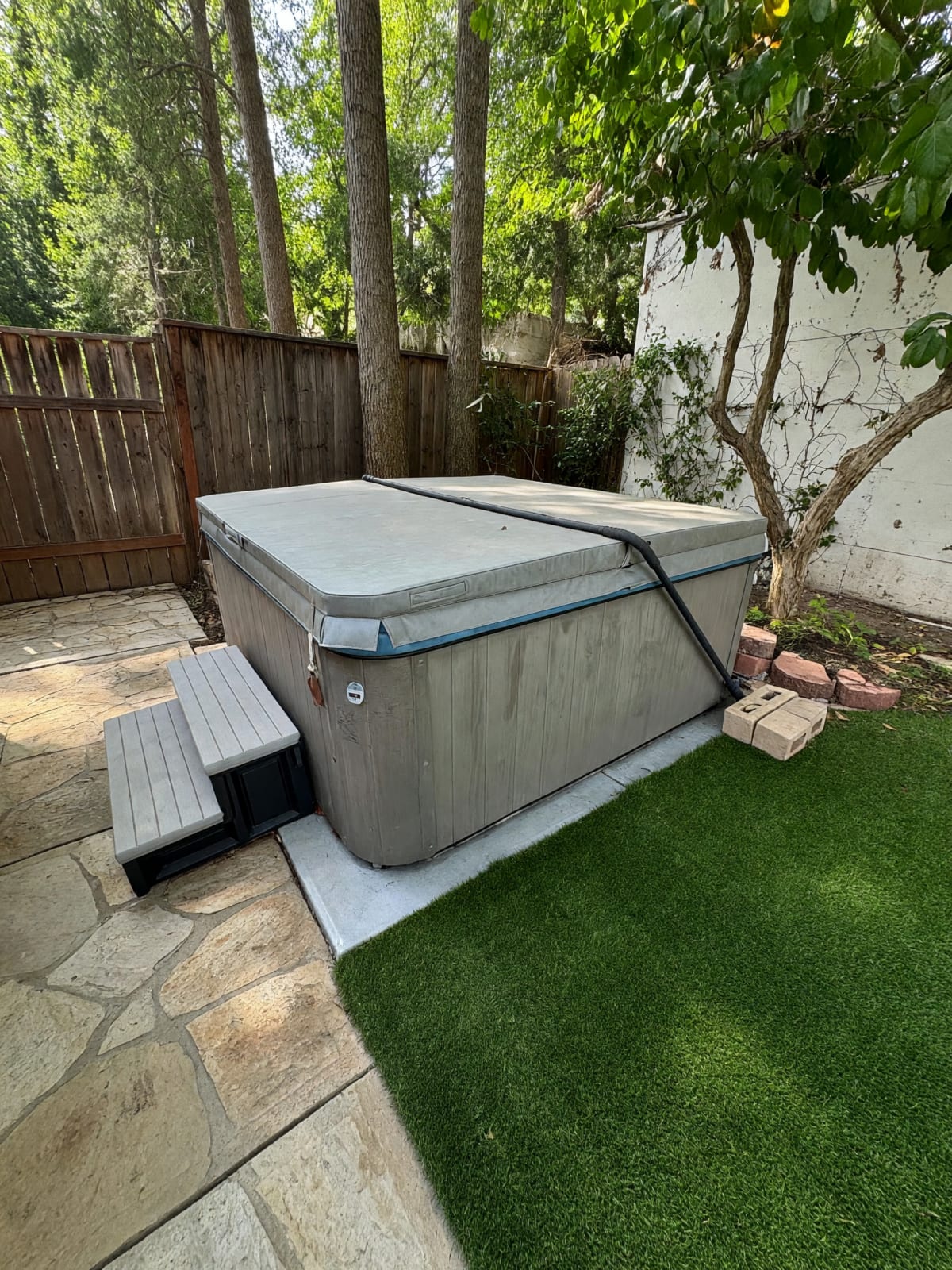 2018 American Spa 6-Person Hot Tub – Good Condition, Includes Cover – Los Angeles, CA
