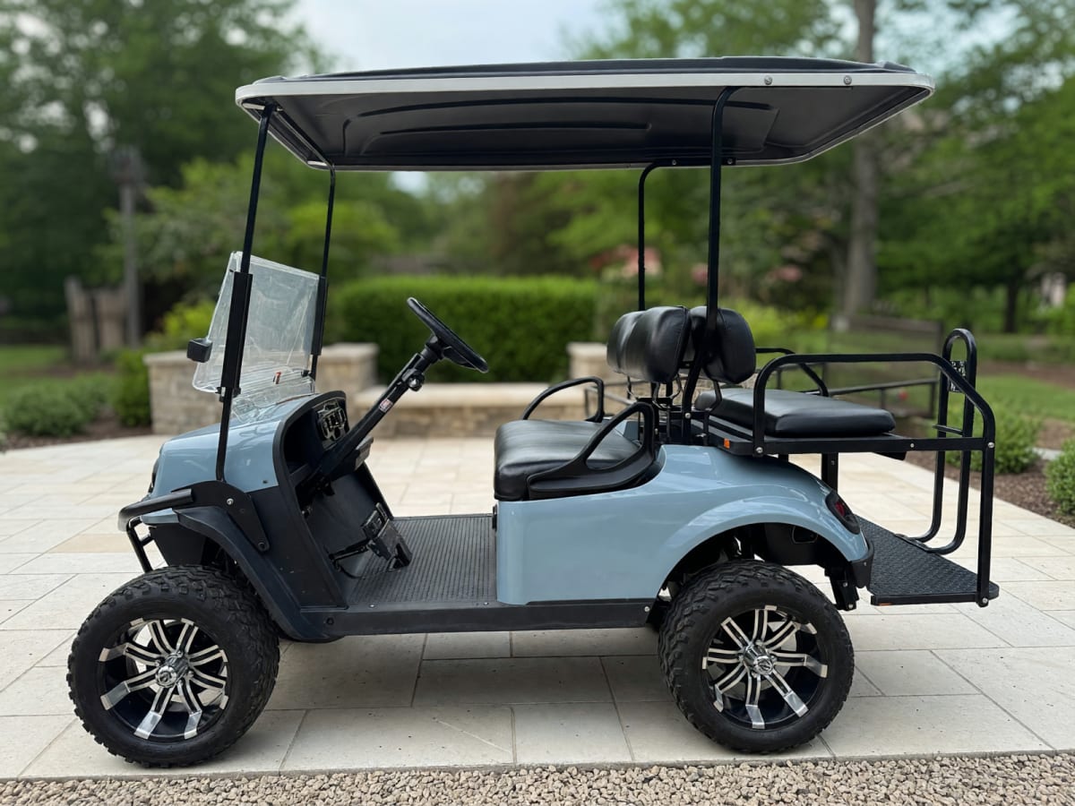 2020 EZGO S4 72v AC Lithium Street Legal Golf Cart in Good Condition