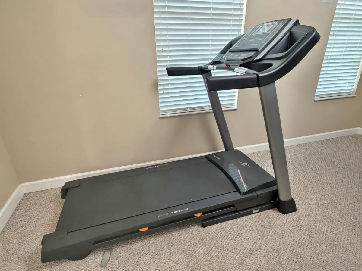 NordicTrack T6.5 S Treadmill in Like New Condition