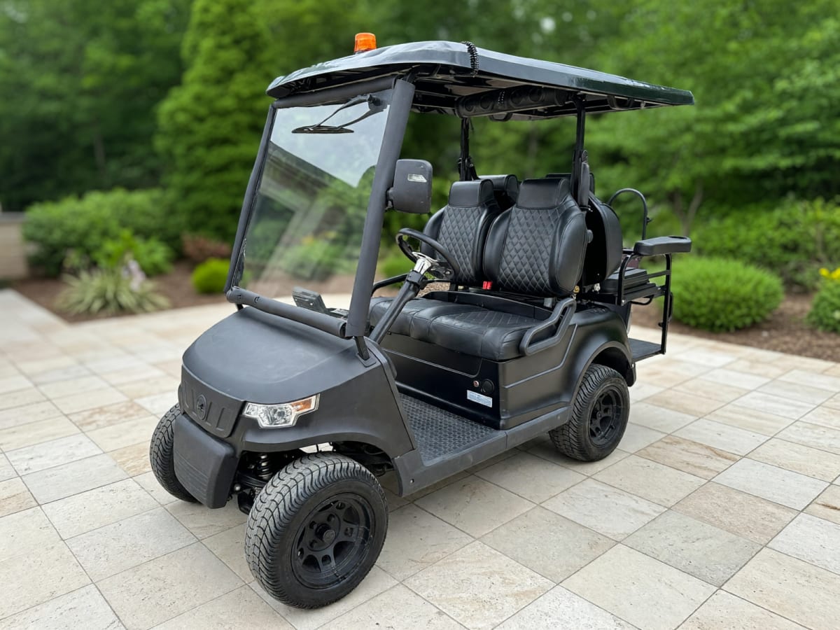 Icon Epic E40 4 Passenger Electric Golf Cart