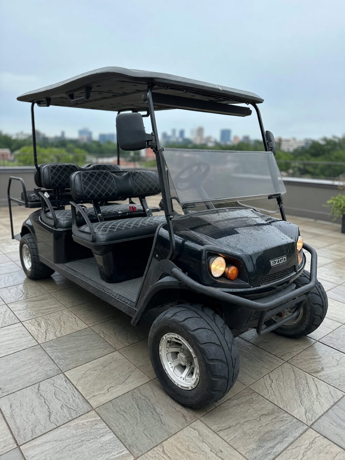 Gas Ezgo Golf Cart in Like New Condition