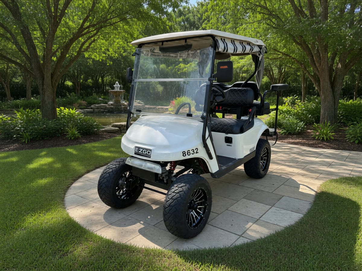 Ezgo Golf Cart with Lithium Battery in Good Condition