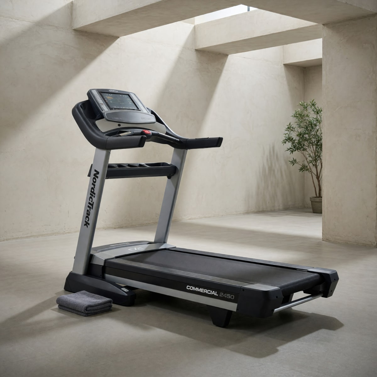 2020 NordicTrack Commercial 2450 Treadmill – Like New, 3.6 HP – Pflugerville, TX