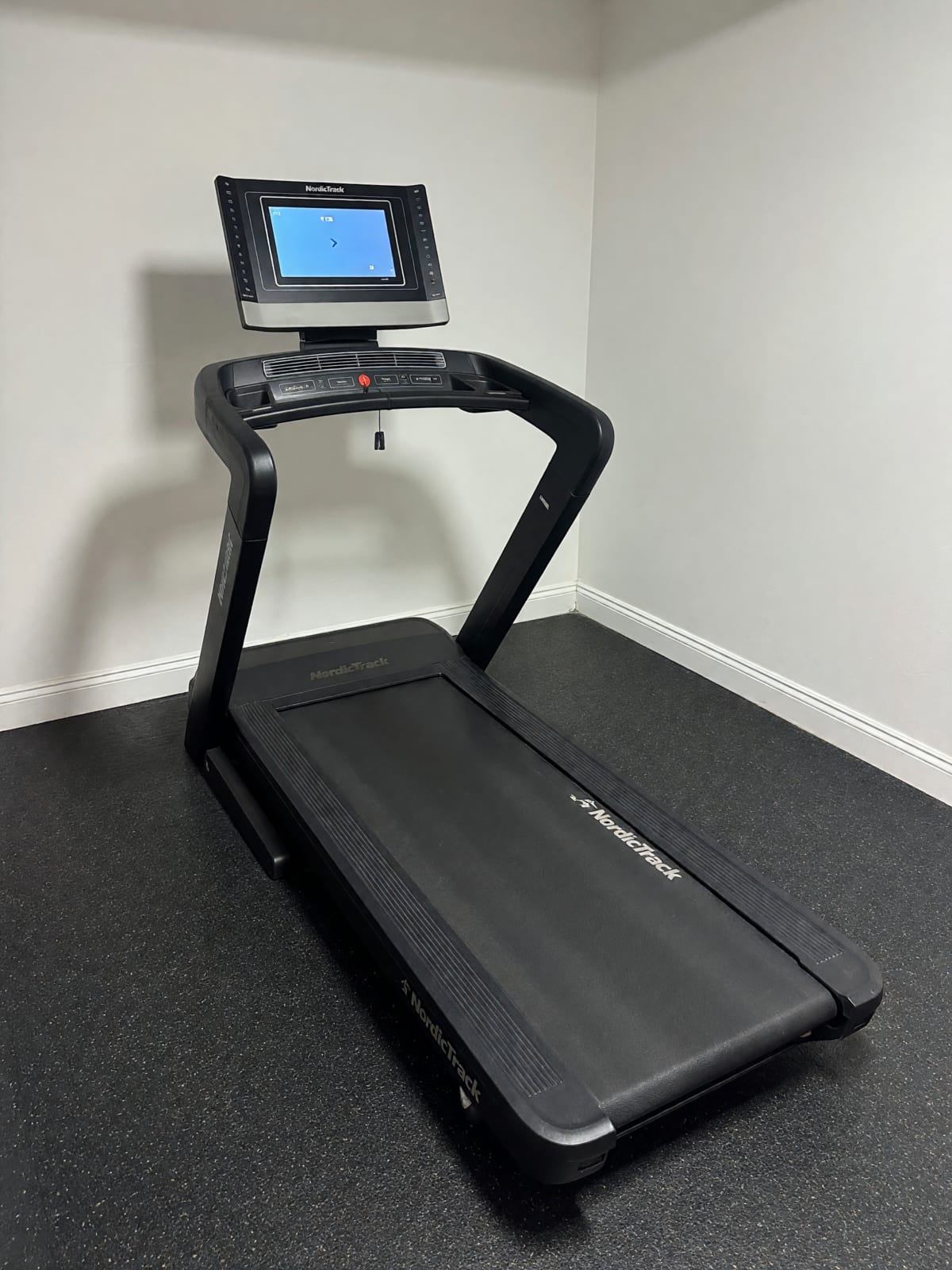 NordicTrack 1750 Commercial Treadmill in Good Condition