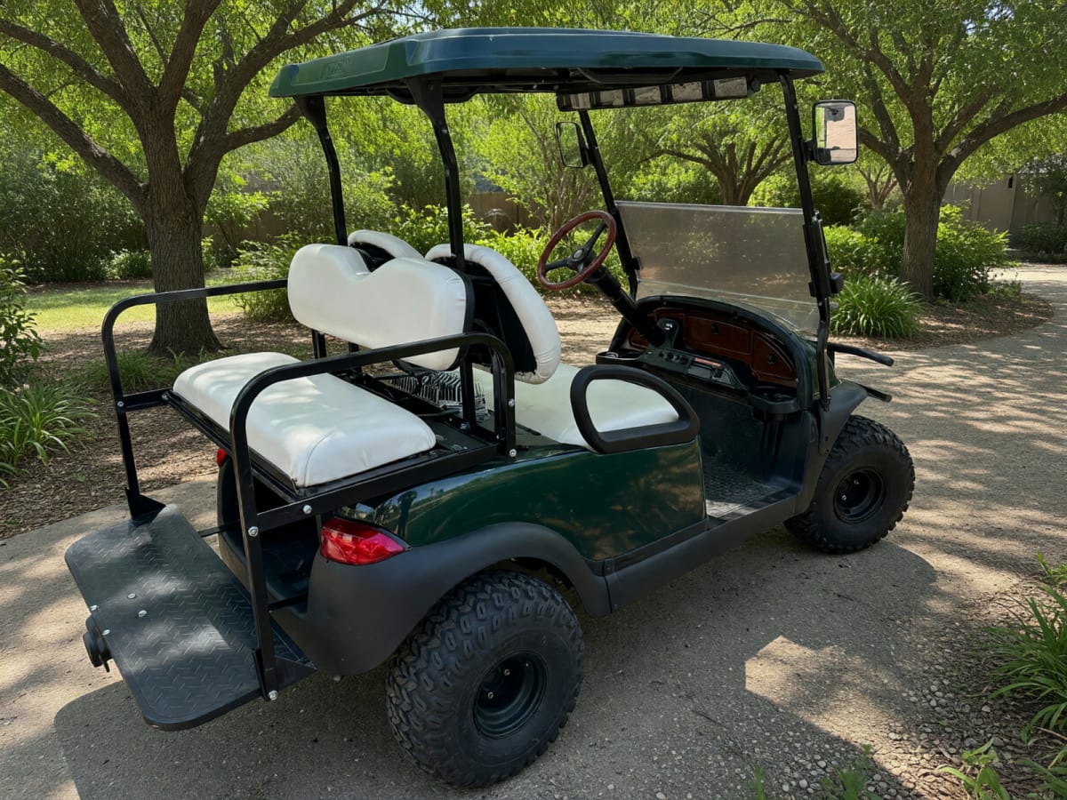 Club Car Precedent Lithium in Like New Condition