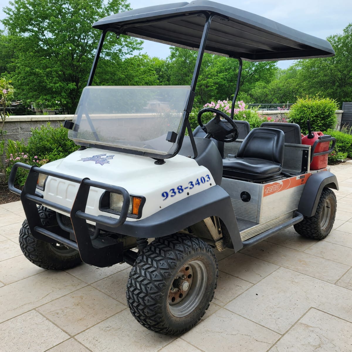 Club Car 4-Person Off-Road Golf Cart with Brush Guard in Fair Condition
