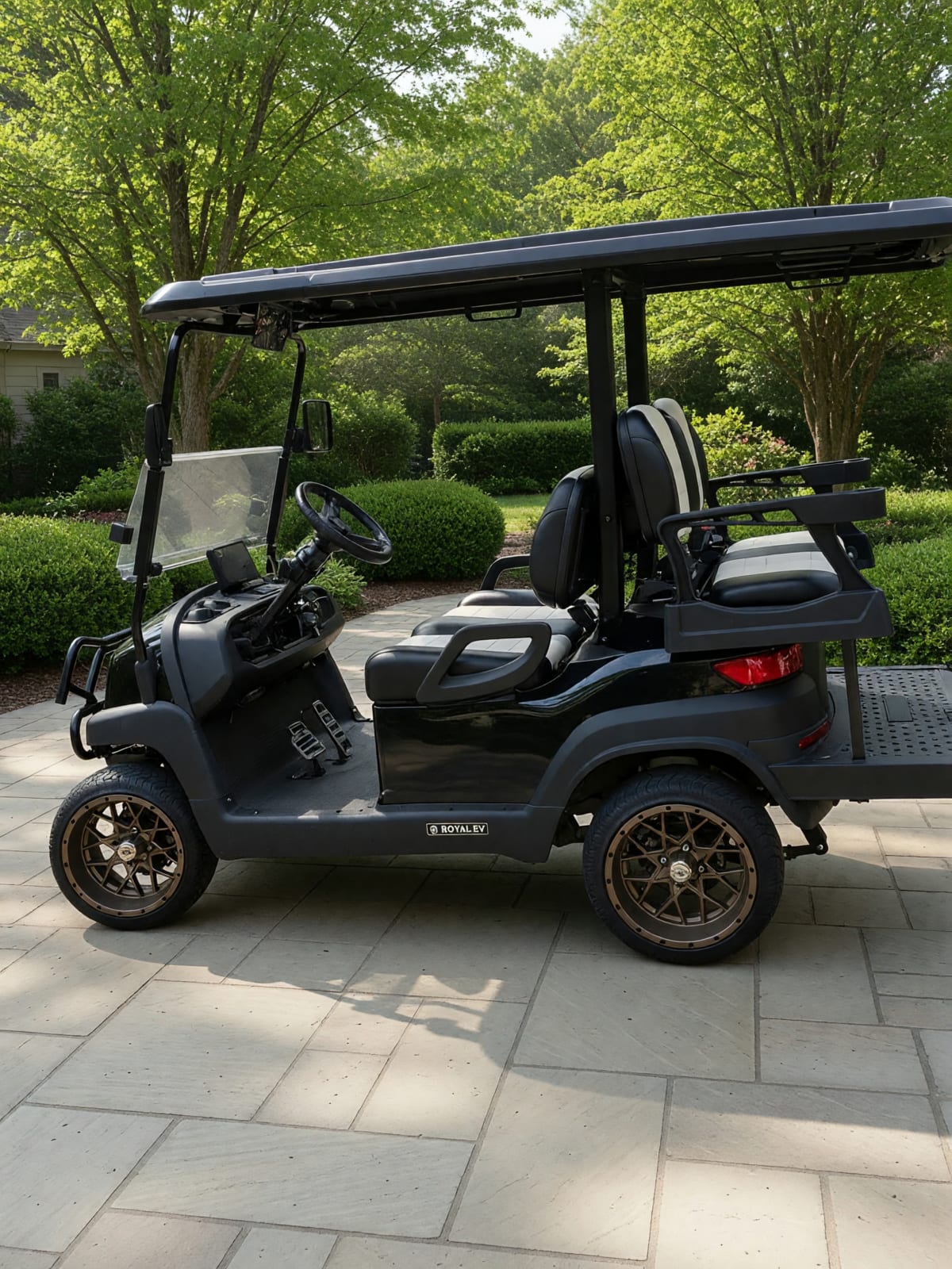 2022 Royal Electric Vehicles (REV) Crown C-4 in Like New Condition – Canton, GA