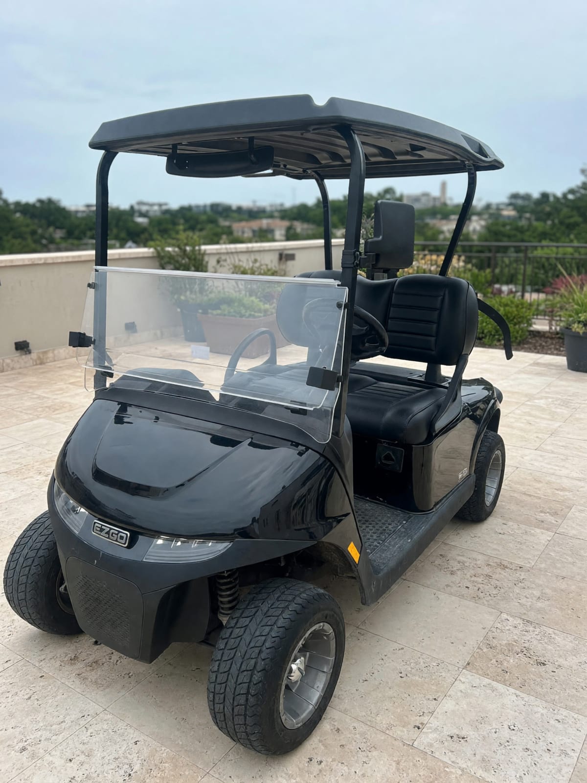 2025 EZGO RXV in Like New Condition – Frisco, TX