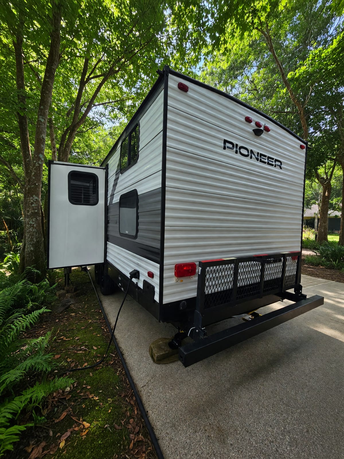 2022 Heartland Pioneer in Excellent Condition – Titusville, FL