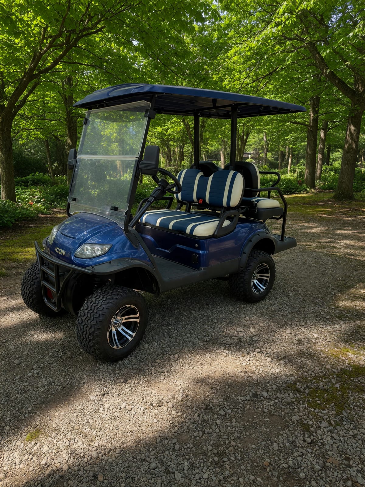 2022 ICON I40 4-Passenger Electric Golf Cart in Like New Condition – Garden City, KS